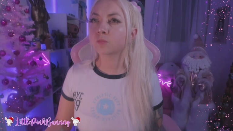 LittlePinkBunnny's Streamate show and profile