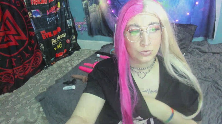 ShaeWednesday's Streamate show and profile