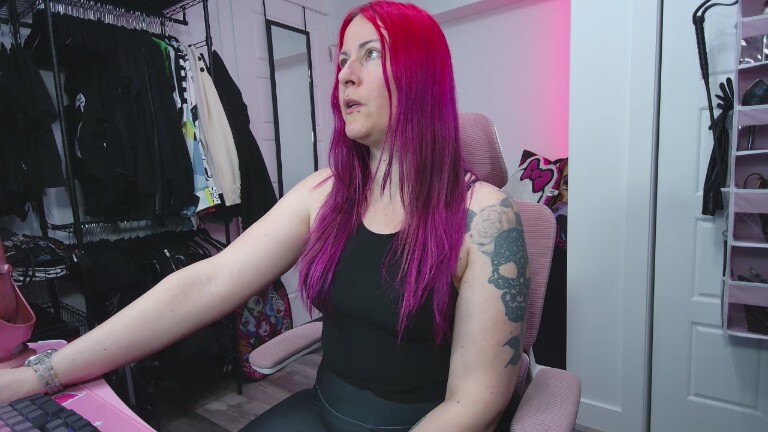 missgennyrock's Streamate show and profile