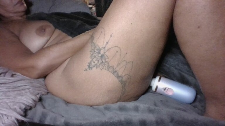 Bronze_goddess's Streamate show and profile