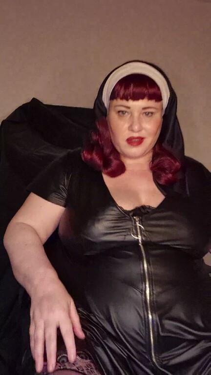 TheDevineMissDeviant's Streamate show and profile
