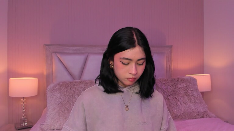 SophiaColinns's Streamate show and profile