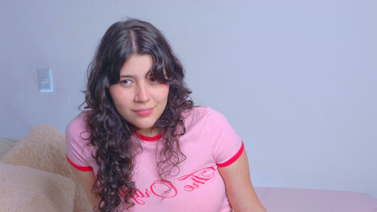 RosieFernandez's Streamate show and profile