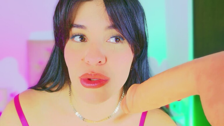 CharlootteEvans's Streamate show and profile