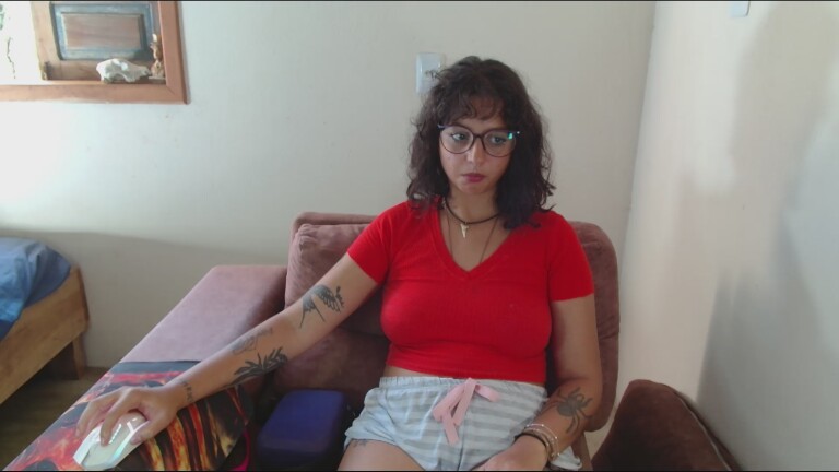 MyaMillor's Streamate show and profile