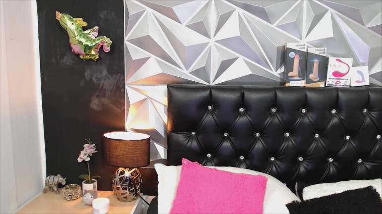 EmmaLush's Streamate show and profile