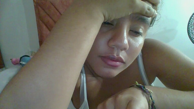 Lauradani's Streamate show and profile