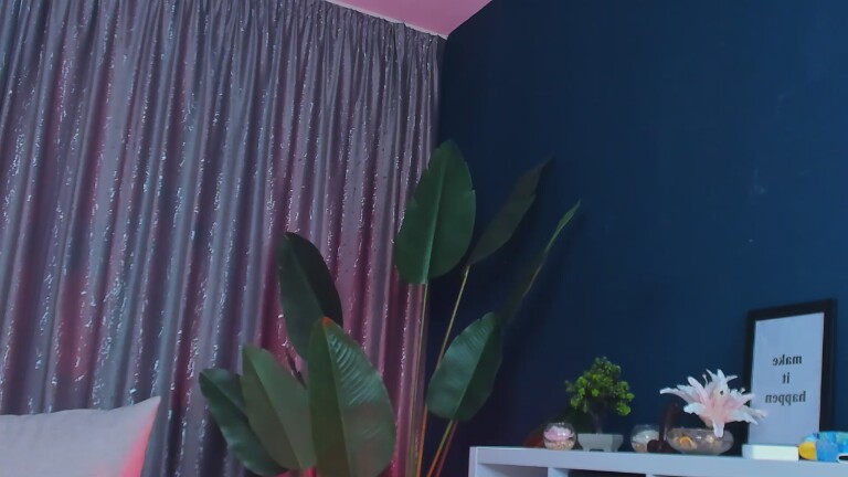 MiraDelynn's Streamate show and profile