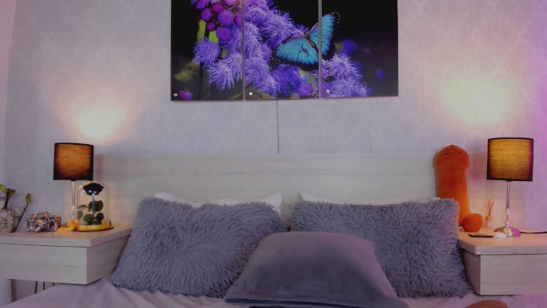 SamanthaaWoods's Streamate show and profile