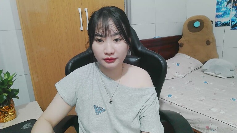 Lilybelle039's Streamate show and profile